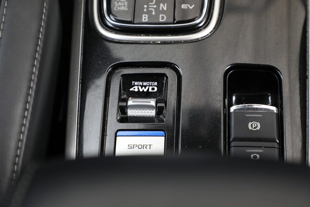 2020 MITSUBISHI OUTLANDER - 18