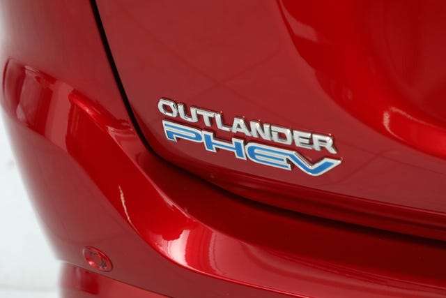 2020 MITSUBISHI OUTLANDER - 9