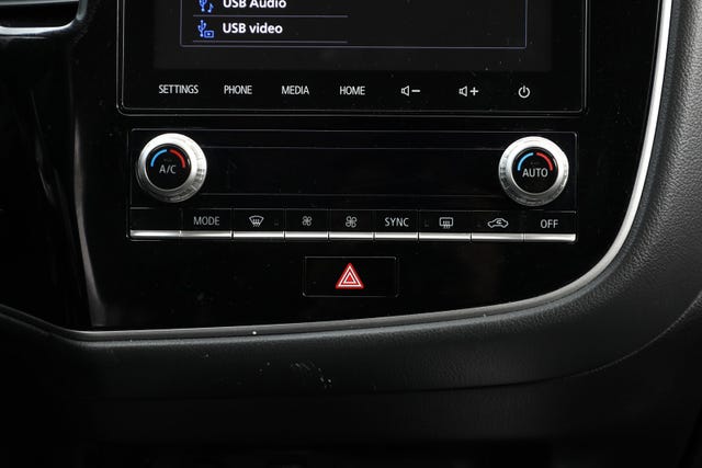 2020 MITSUBISHI OUTLANDER - 16