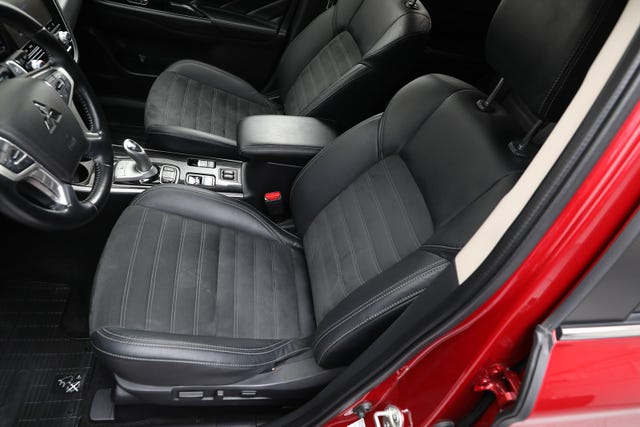 2020 MITSUBISHI OUTLANDER - 23