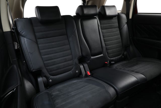 2020 MITSUBISHI OUTLANDER - 7