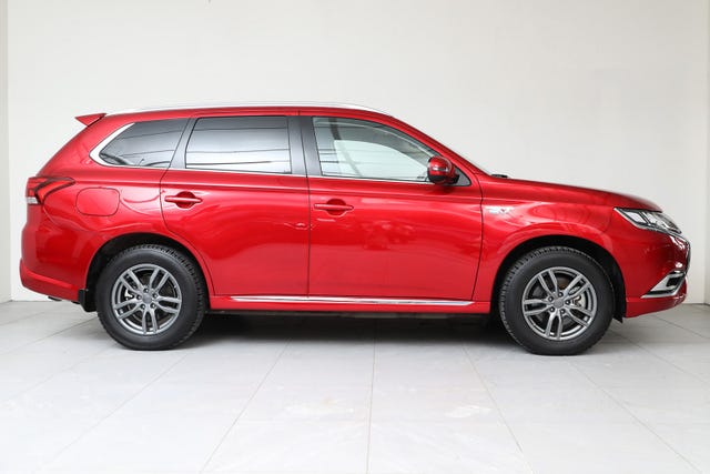 JMBXDGG3WLZ039711 2020 MITSUBISHI OUTLANDER-2