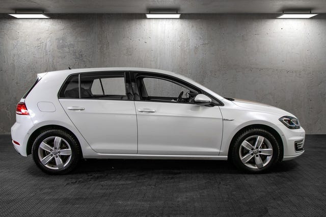 2019 VOLKSWAGEN GOLF - 8
