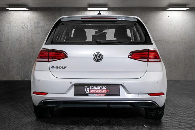 2019 VOLKSWAGEN GOLF - 10