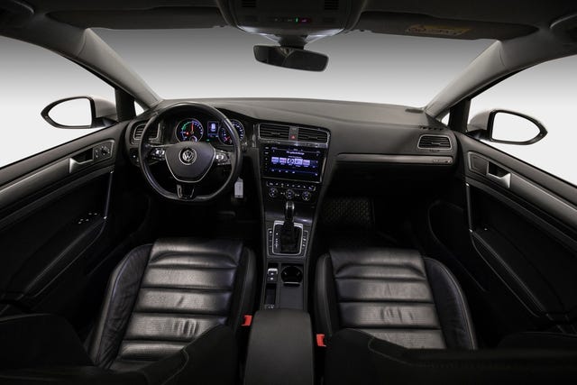 2019 VOLKSWAGEN GOLF - 21