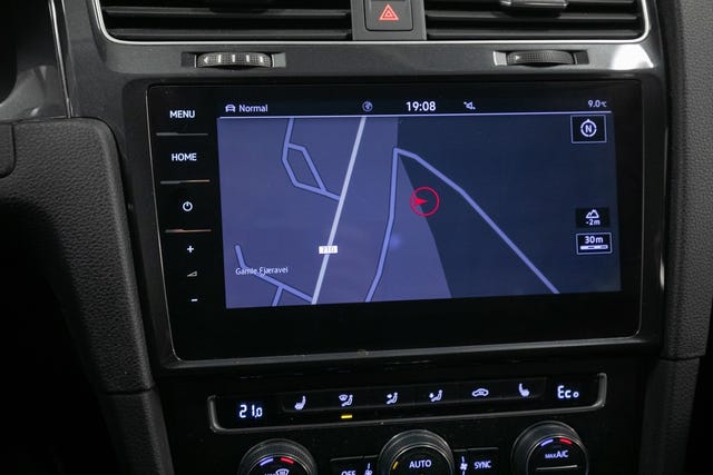 2019 VOLKSWAGEN GOLF - 15