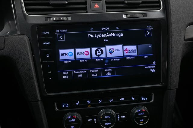 2019 VOLKSWAGEN GOLF - 16