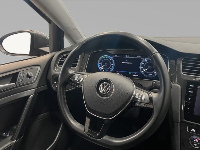 2019 VOLKSWAGEN GOLF - 9