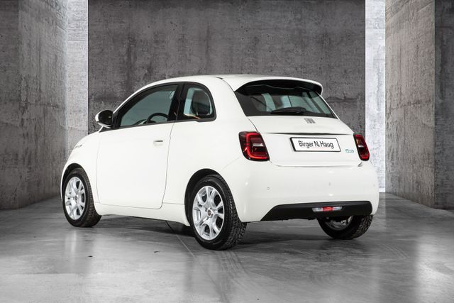 ZFAEFAC4XNX090711 2022 FIAT 500-4