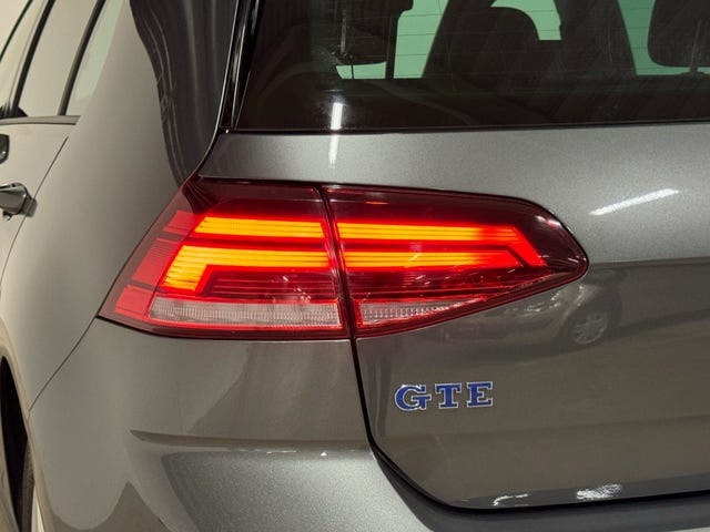 2019 VOLKSWAGEN GOLF - 9