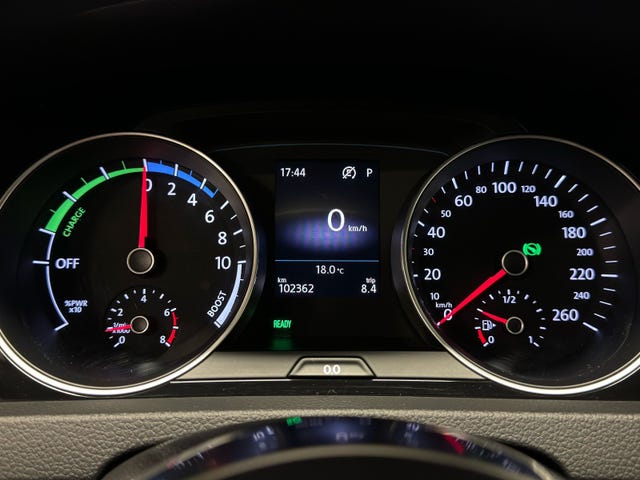 2019 VOLKSWAGEN GOLF - 34