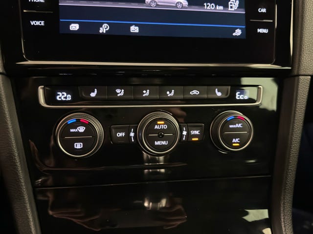 2019 VOLKSWAGEN GOLF - 31
