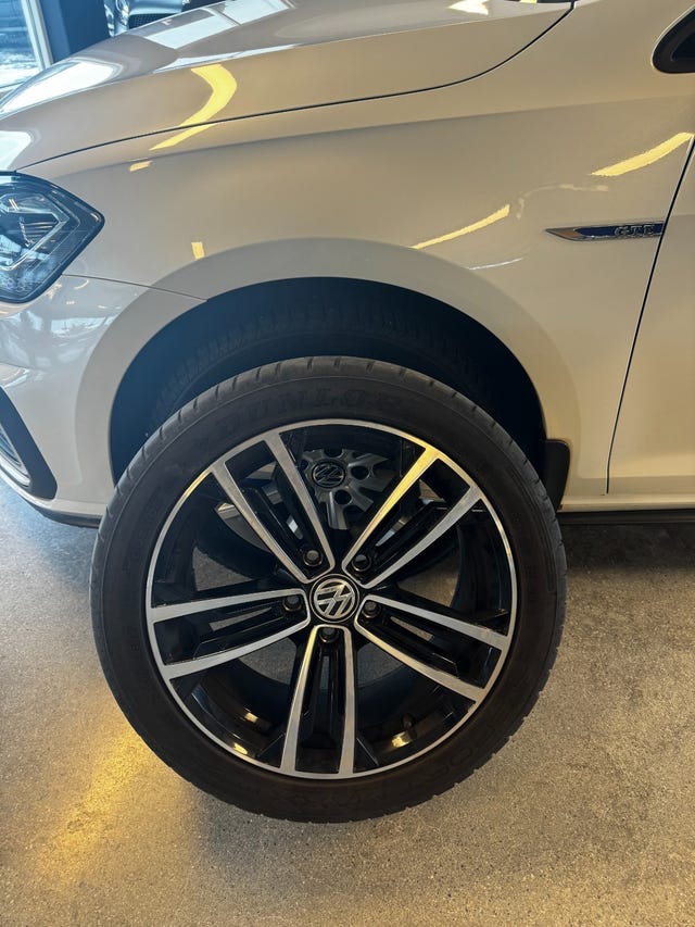 2019 VOLKSWAGEN GOLF - 26