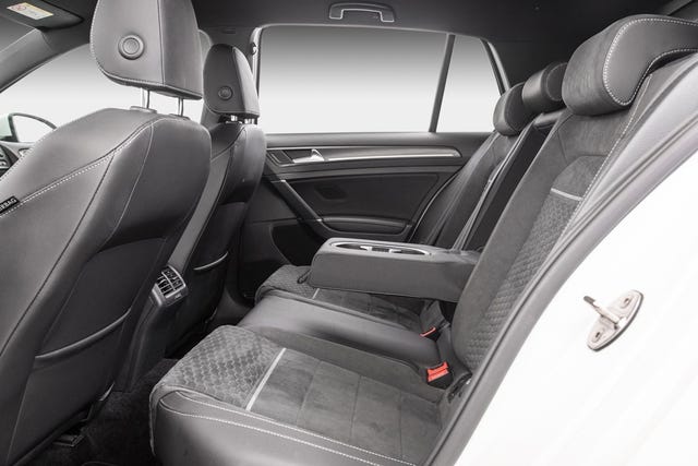 2019 VOLKSWAGEN GOLF - 15