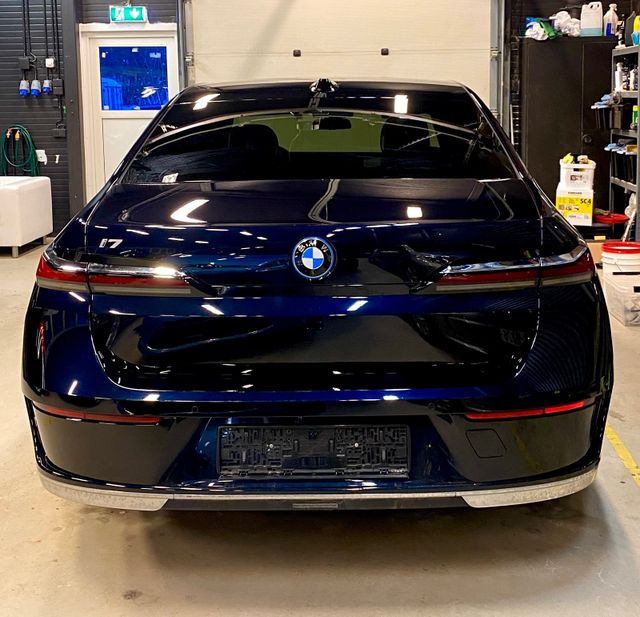 2023 BMW I7 - 5