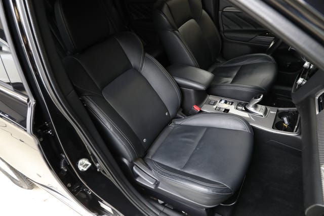 2020 MITSUBISHI OUTLANDER - 23