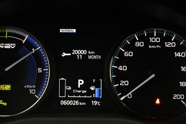 2020 MITSUBISHI OUTLANDER - 36