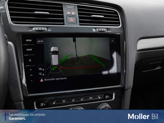 2019 VOLKSWAGEN GOLF - 19