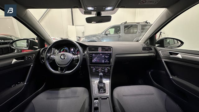 2018 VOLKSWAGEN GOLF - 42