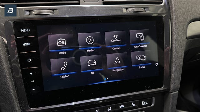 2018 VOLKSWAGEN GOLF - 32