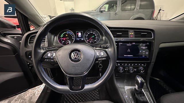 2018 VOLKSWAGEN GOLF - 22