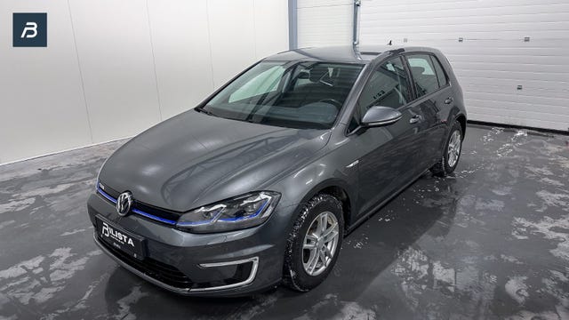 WVWZZZAUZKW904967 2018 VOLKSWAGEN GOLF-3