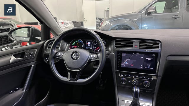 2018 VOLKSWAGEN GOLF - 43