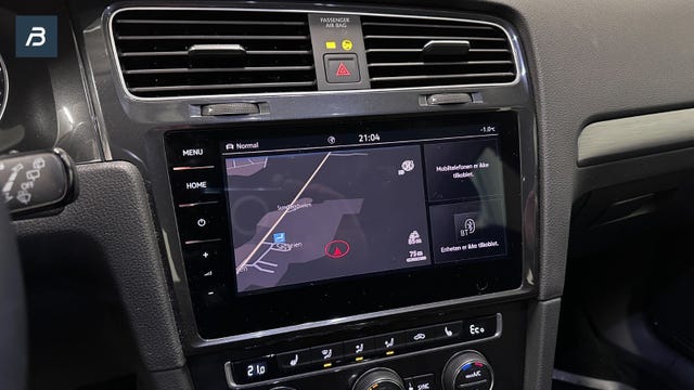 2018 VOLKSWAGEN GOLF - 31