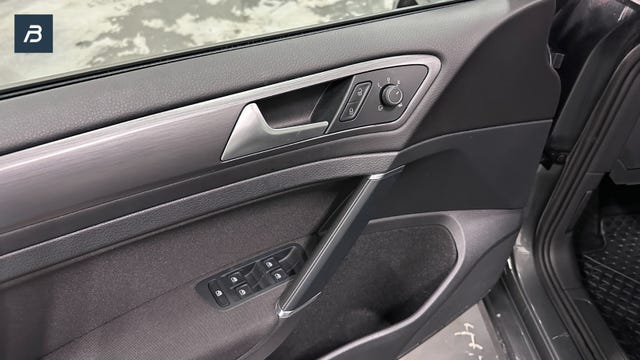 2018 VOLKSWAGEN GOLF - 21