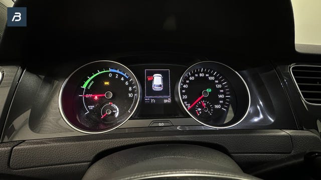 2018 VOLKSWAGEN GOLF - 27