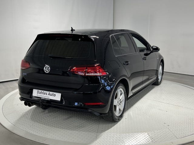 WVWZZZAUZJW813521 2018 VOLKSWAGEN GOLF-3