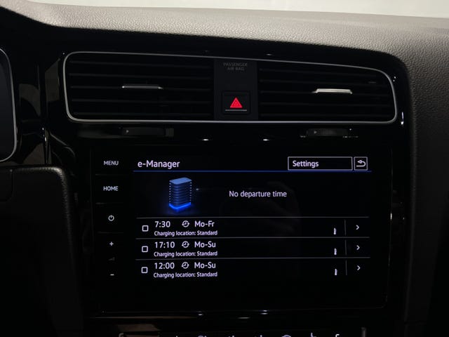 2018 VOLKSWAGEN GOLF - 33