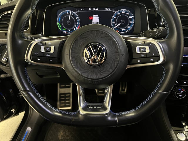 2018 VOLKSWAGEN GOLF - 20