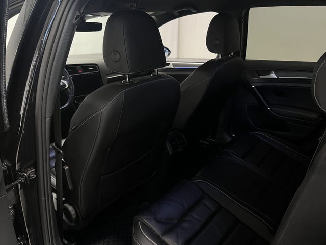 2018 VOLKSWAGEN GOLF - 43
