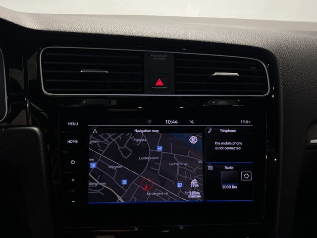 2018 VOLKSWAGEN GOLF - 24