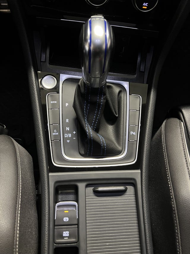 2018 VOLKSWAGEN GOLF - 37