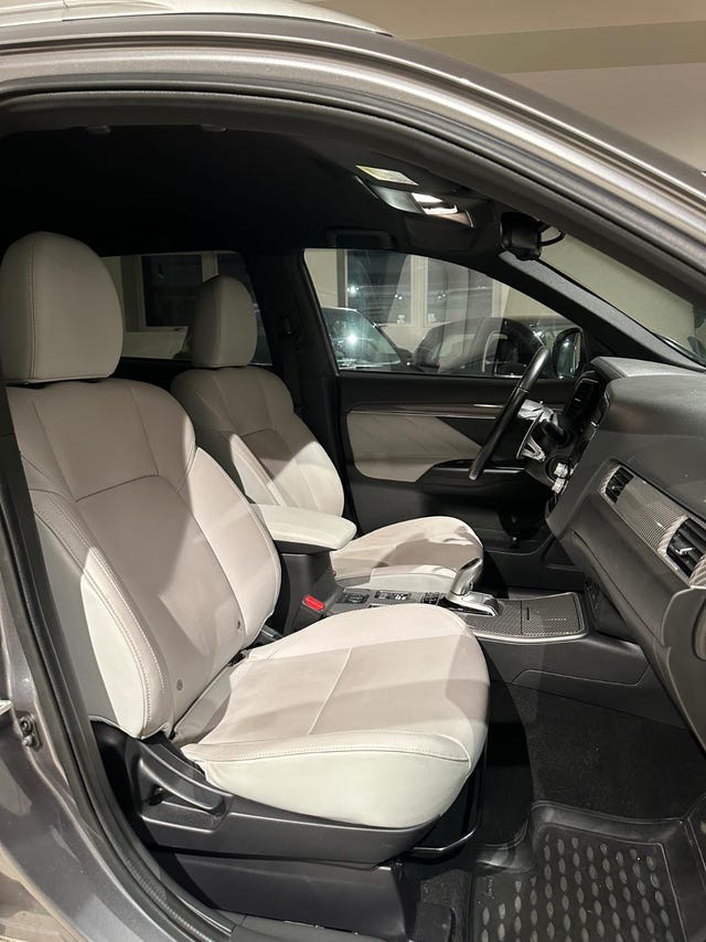 2020 MITSUBISHI OUTLANDER - 34