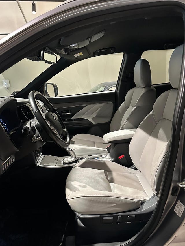 2020 MITSUBISHI OUTLANDER - 13