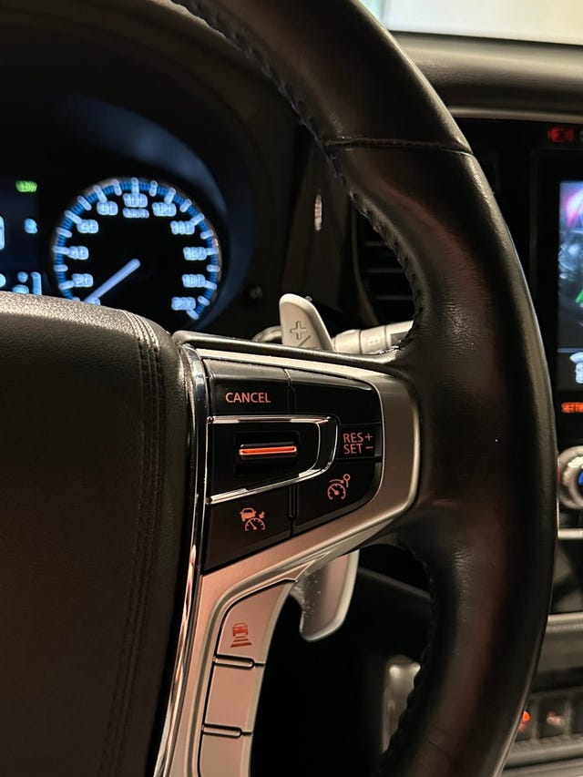 2020 MITSUBISHI OUTLANDER - 18