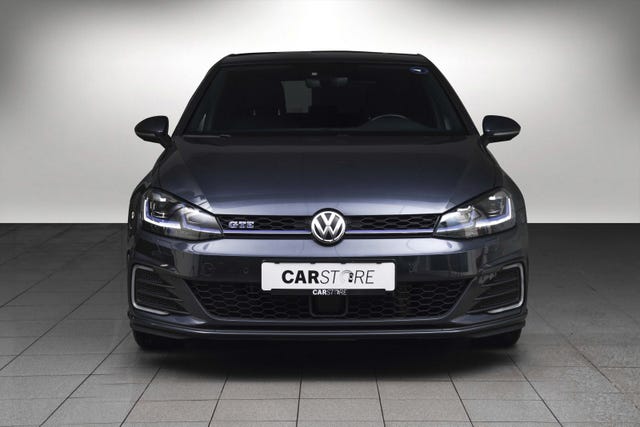 WVWZZZAUZJW805961 2018 VOLKSWAGEN GOLF-2