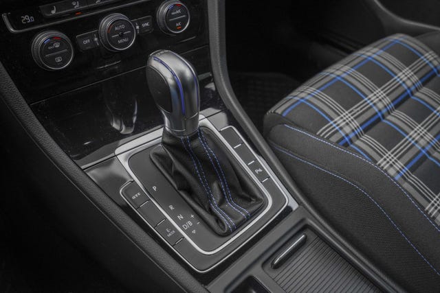 2018 VOLKSWAGEN GOLF - 14