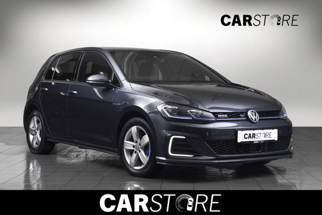WVWZZZAUZJW805961 2018 VOLKSWAGEN GOLF-0