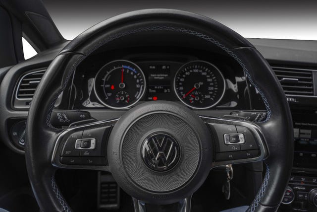 2018 VOLKSWAGEN GOLF - 12
