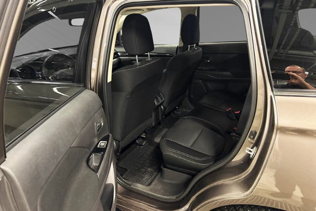 2020 MITSUBISHI OUTLANDER - 9