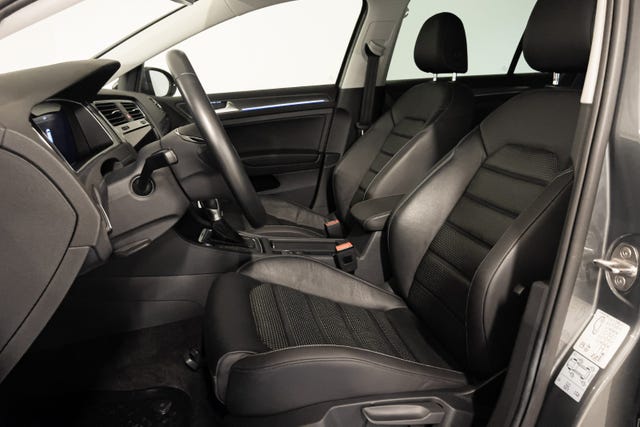 2019 VOLKSWAGEN GOLF - 16