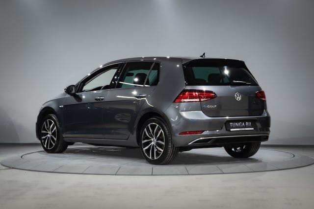 2019 VOLKSWAGEN GOLF - 11