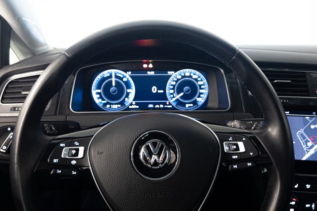 2019 VOLKSWAGEN GOLF - 21