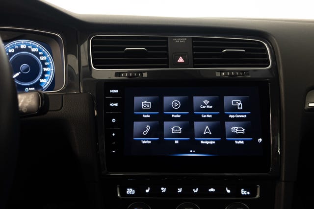 2019 VOLKSWAGEN GOLF - 25
