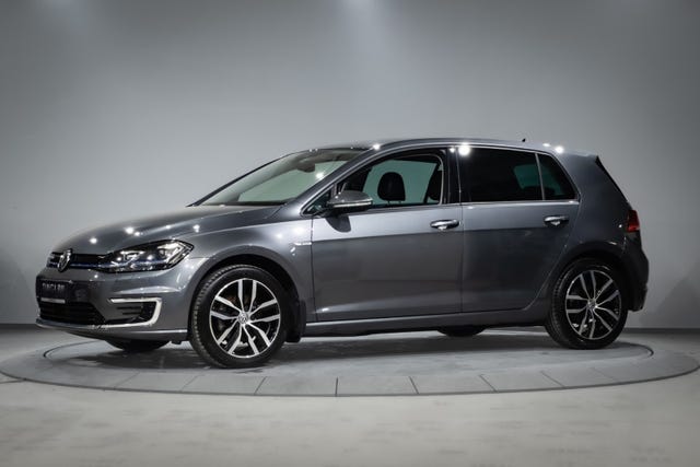 2019 VOLKSWAGEN GOLF - 14