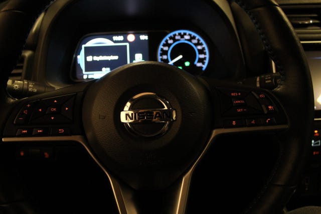 2022 NISSAN LEAF - 14
